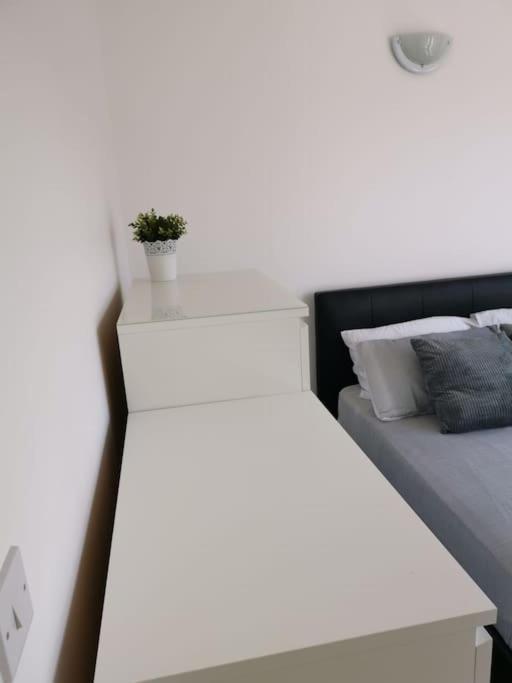 Dellehomes- Free Parking, Wfh, Family-Friendly Manchester Luaran gambar