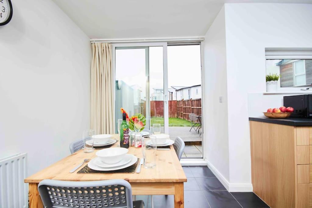 Dellehomes- Free Parking, Wfh, Family-Friendly Manchester Luaran gambar