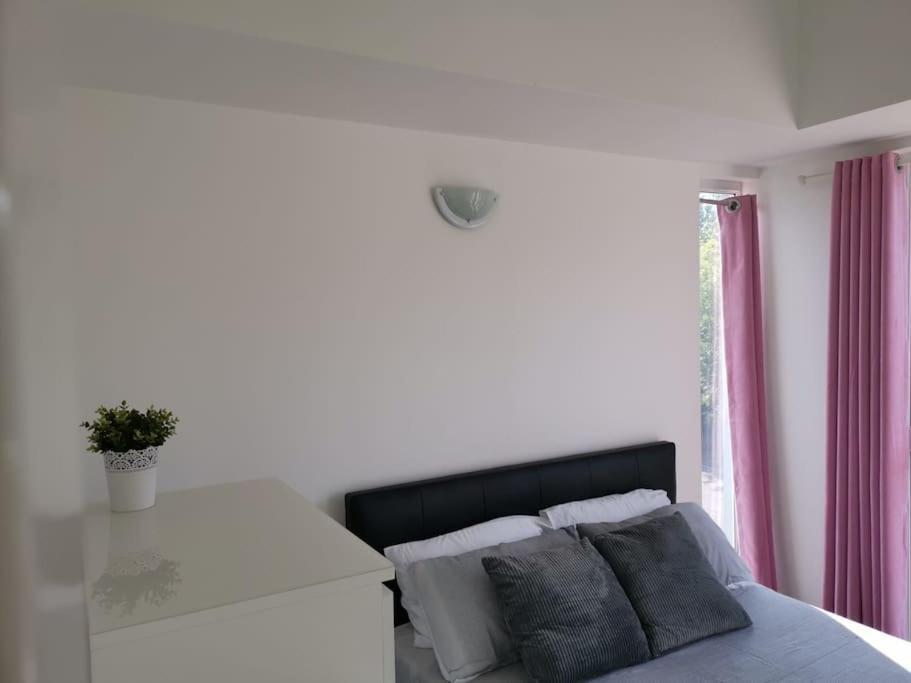 Dellehomes- Free Parking, Wfh, Family-Friendly Manchester Luaran gambar