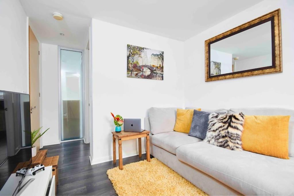 Dellehomes- Free Parking, Wfh, Family-Friendly Manchester Luaran gambar